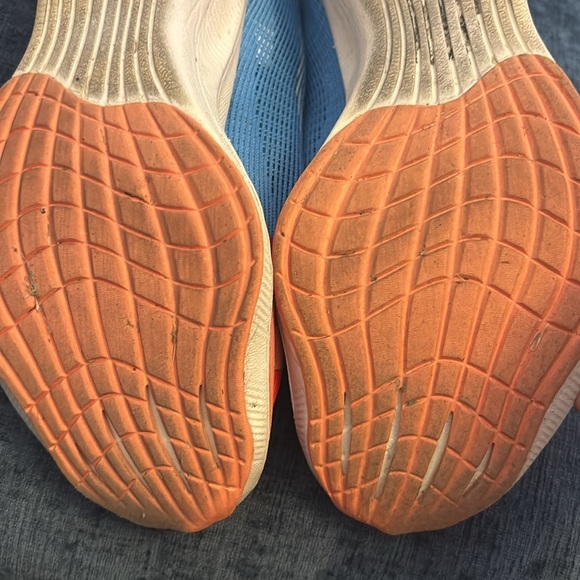 Nike Vaporfly Next% 2 - Picture 3 of 6